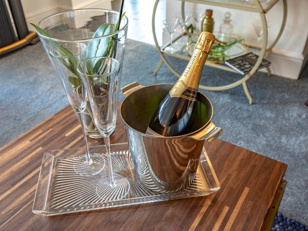 Pass The Keys Art Deco Inspired Apartment With Roof Top Views Shrewsbury Ngoại thất bức ảnh
